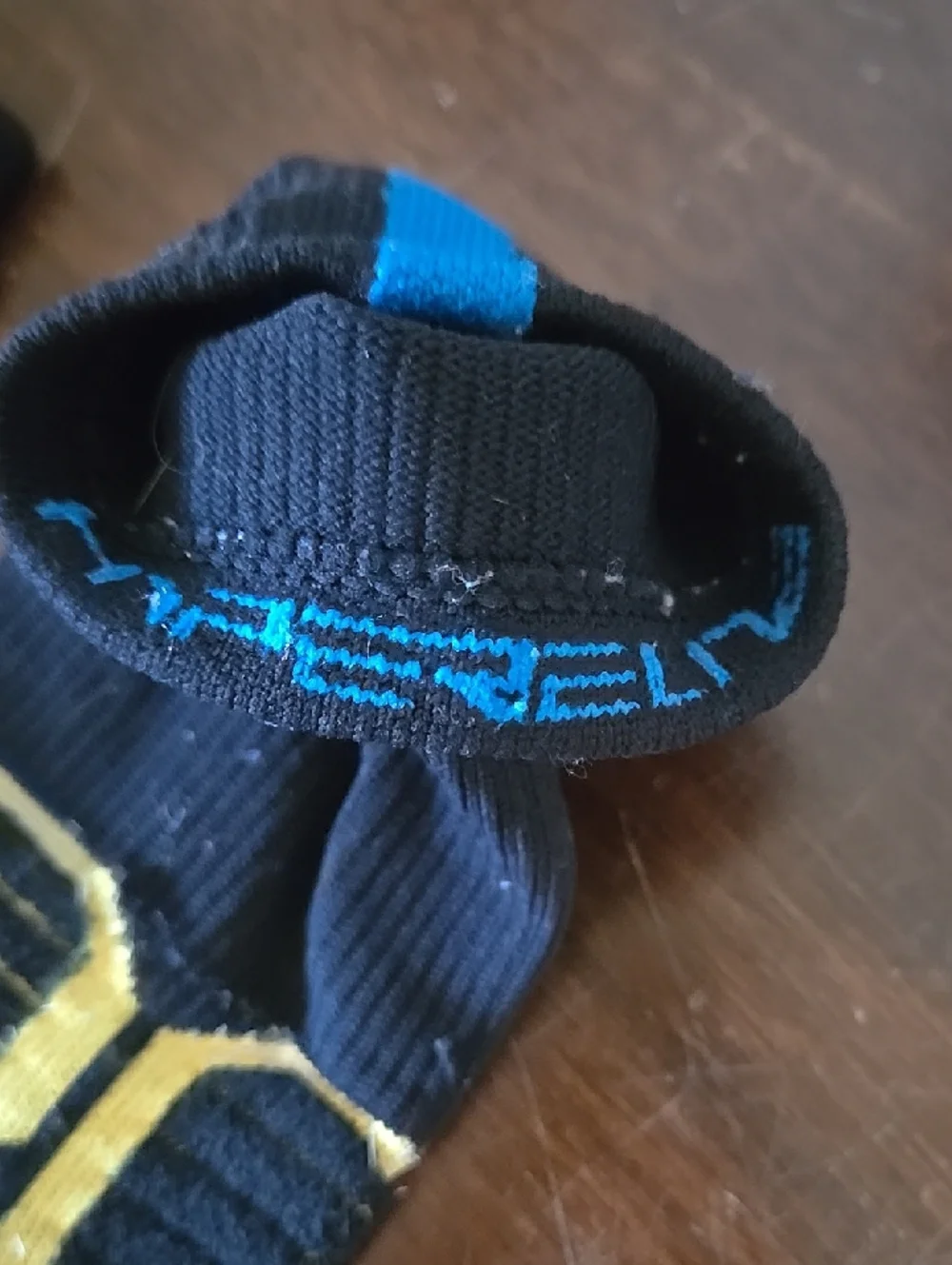 Nike Med Hyperelite Circuit Crew Socks Black Blue Yellow ULTRA RARE STYLE
